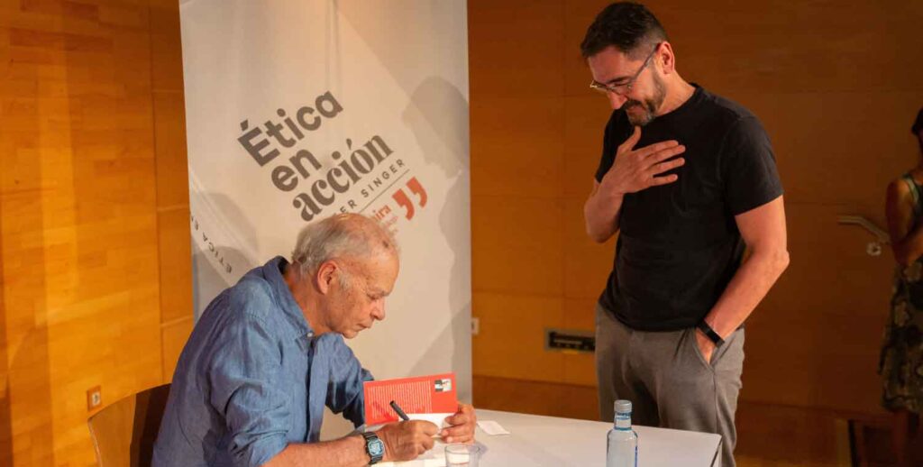 Animal Equality Joins Peter Singer for Conversation About Activism