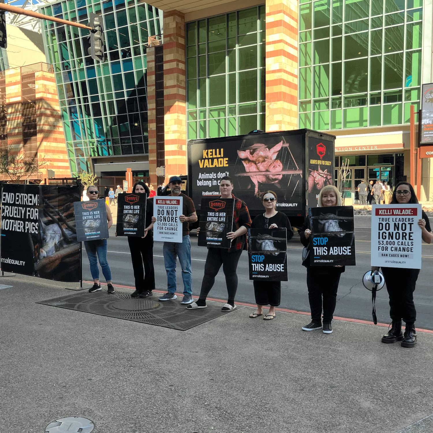 Animal rights advocates protest against Denny's