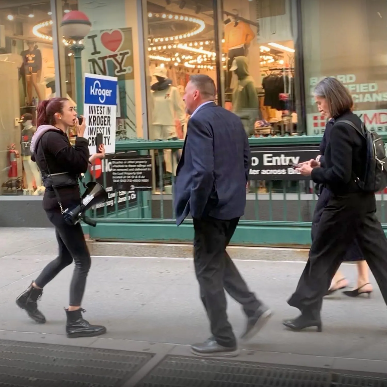 Kroger board member confronted outside New York Stock Exchange 1 Kroger board member confronted outside New York Stock Exchange